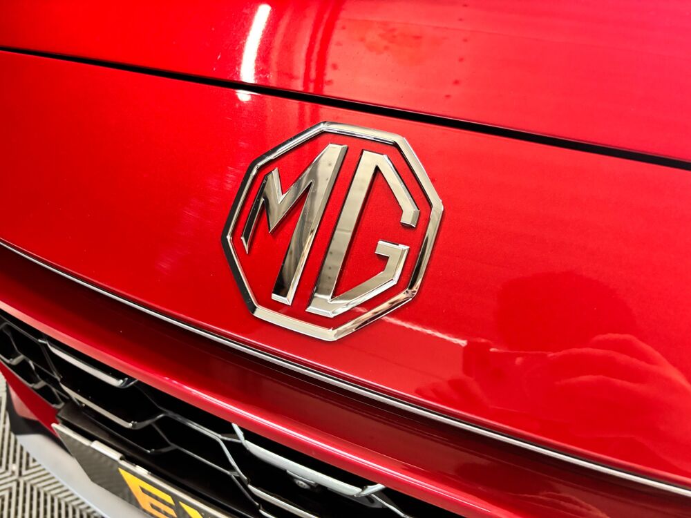 MG.ZS 1.5 197ch 100 FULL-HYBRID HYBRID-PLUS 1.83KWH LUXURY BVA/ CA 2024 occasion 78125 Gazeran