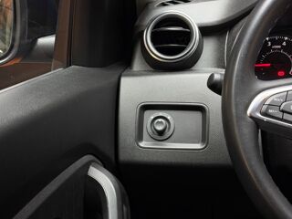 Duster 1.3 TCE 150CH 4X2- BVA - FINITION PRESTIGE - CARPLAY - CAM&Eacute;R 2022 occasion 33320 Eysines
