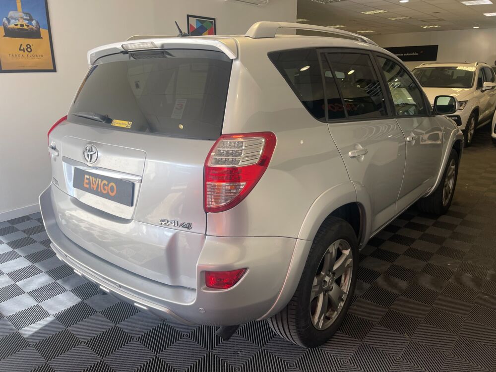 RAV 4 2.2 D4D DCAT 150 ch VXE GPS 4X4 BVA + TOIT OUVRANT + INSTALL 2009 occasion 21850 Saint-Apollinaire