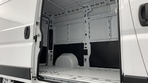 Boxer FOURGON TOLE New 335 L2H2 2.2 BlueHDi 140 CV Aut.8 / TVA REC 2025 occasion 69150 D&eacute;cines-Charpieu