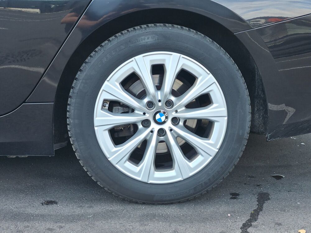 S&eacute;rie 3 TOURING 2.0 318 D 150ch BVA / CAMERA CARPLAY SANS FIL HAYON 2019 occasion 17100 Saintes