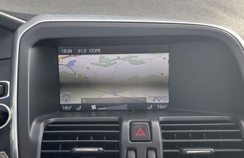 XC60 2.4 D5 215ch AWD XENIUM GEARTRONIC BVA / TOIT OUVRANT / DIST 2012 occasion 64122 Urrugne