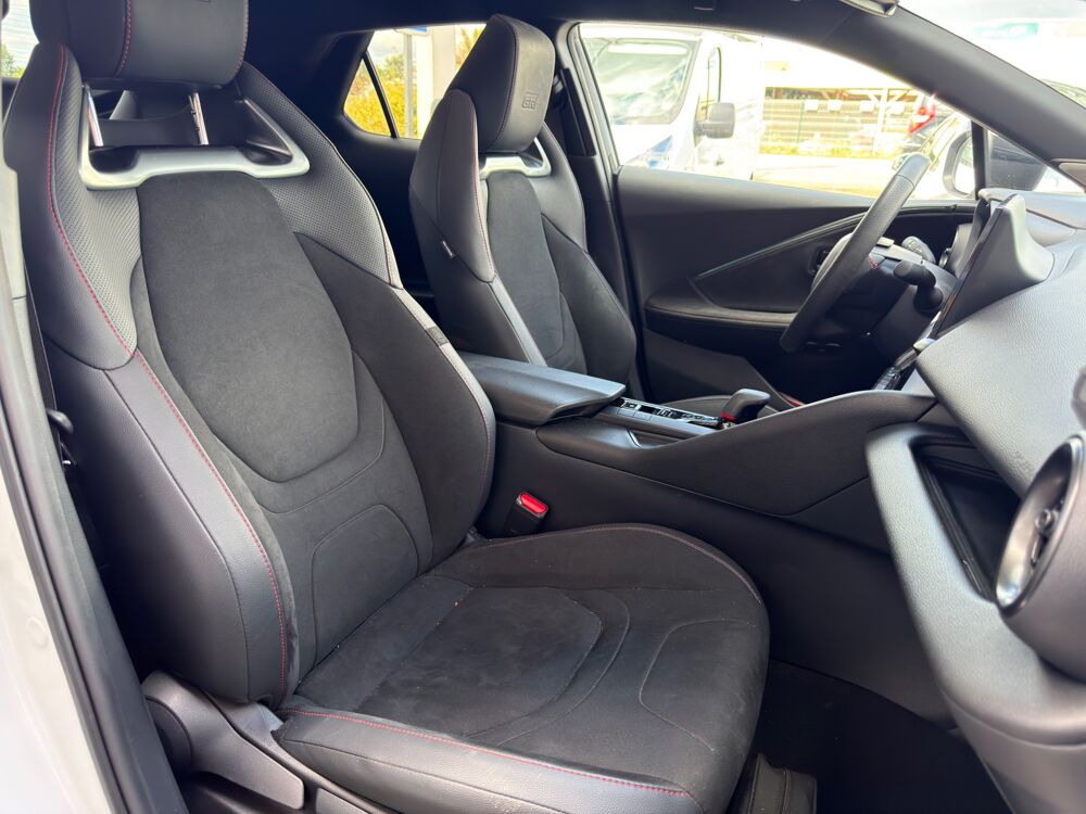 C-HR II 2.0 HYBRID 200 CH GR-SPORT NG23 2024 occasion 64320 Idron