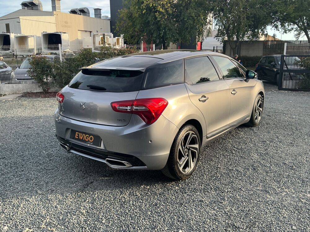 DS5 2.0 E-HDI HYBRID4 200H 165 CH FULL-HYBRID SPORT CHIC 4X4 BVA 2018 occasion 17000 La Rochelle