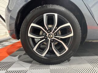 Clio 0.9 TCE 75CH ENERGY LIMITED / FAIBLE CONSO / IDEAL JEUNE PER 2019 occasion 17430 Tonnay-Charente