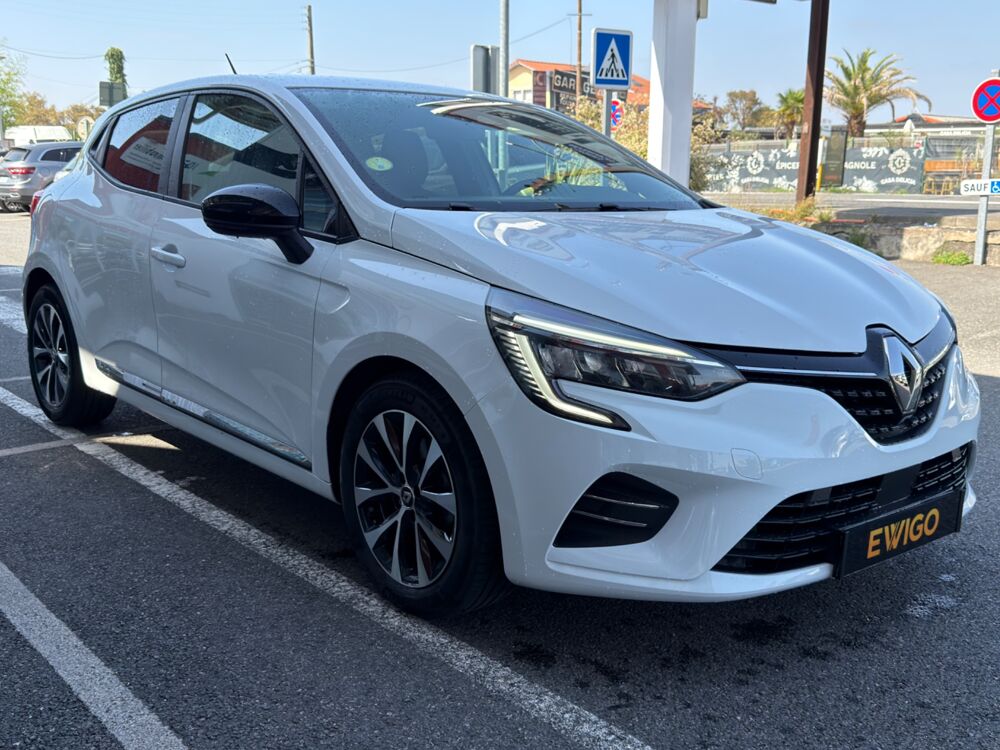 Clio V (5) SOCIETE 1.5 BLUEDCI 100 ch EVOLUTION REVERSIBLE 2023 occasion 64320 Idron