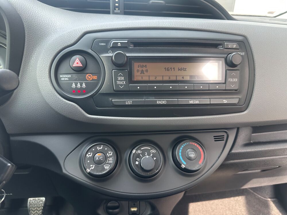 Yaris 1.L VVTI 70ch ACTIVE 2014 occasion 38420 Le Versoud