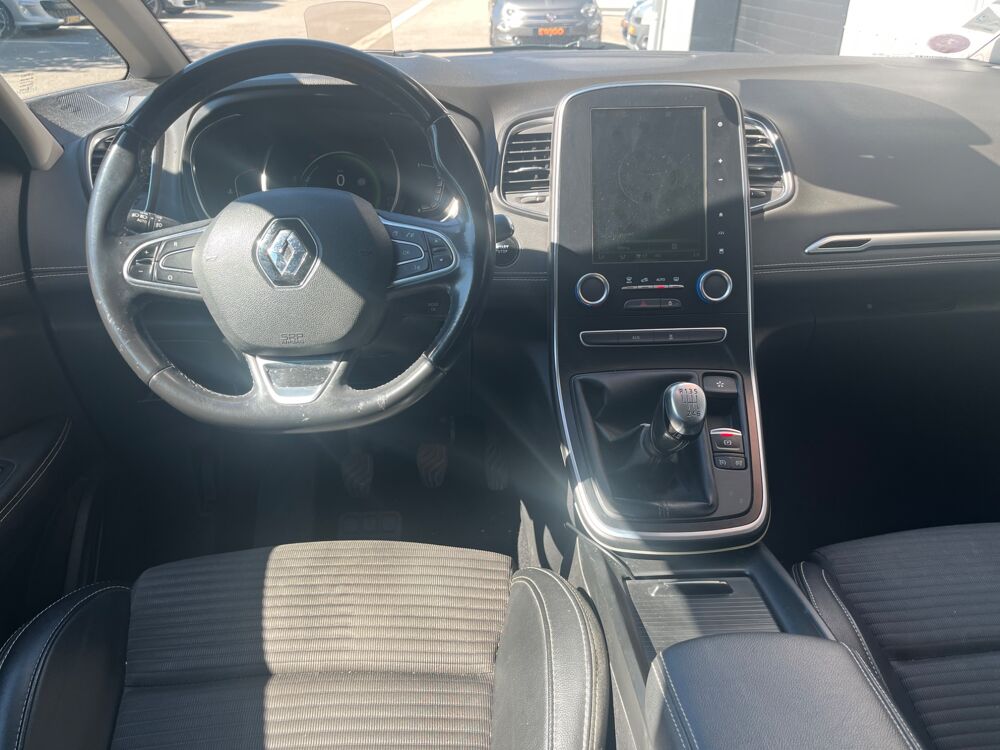 Grand scenic IV 1.2L TCE 130ch 7 PLACES ENERGY INTENS - CAMERA DE RECUL 2017 occasion 38420 Le Versoud