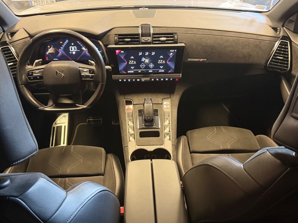 DS3 1.5 BLUEHDI 130 CH PERFORMANCE LINE TEINTE GRIS 2020 occasion 24750 Tr&eacute;lissac