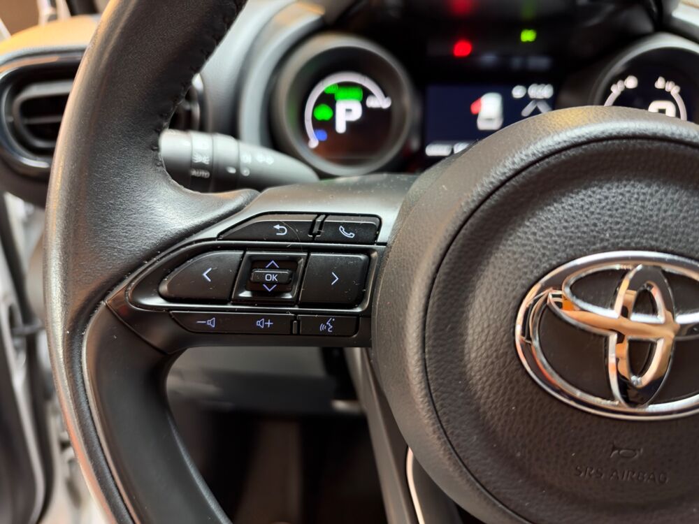 Yaris Cross 1.5 114 Ch FULL-HYBRID 0.8KWH DYNAMIC BVA / ENTRETIEN TOYOTA 2023 occasion 33320 Eysines
