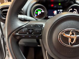 Yaris Cross 1.5 114 Ch FULL-HYBRID 0.8KWH DYNAMIC BVA / ENTRETIEN TOYOTA 2023 occasion 33320 Eysines