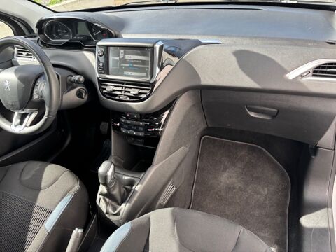 208 1.2 VTI 80 CH ALLURE / COURROIE OK / RADAR DE RECUL / CLIMAT 2014 occasion 40000 Mont-de-Marsan