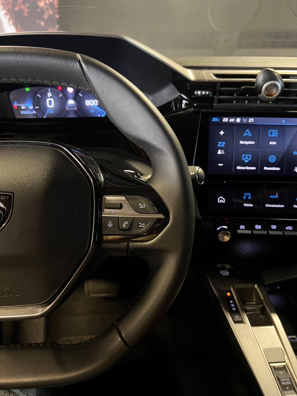 308 SW 1.5 130 ALLURE BVA // APPLE CARPLAY // CAMERA 360 // SlEG 2024 occasion 44300 Nantes
