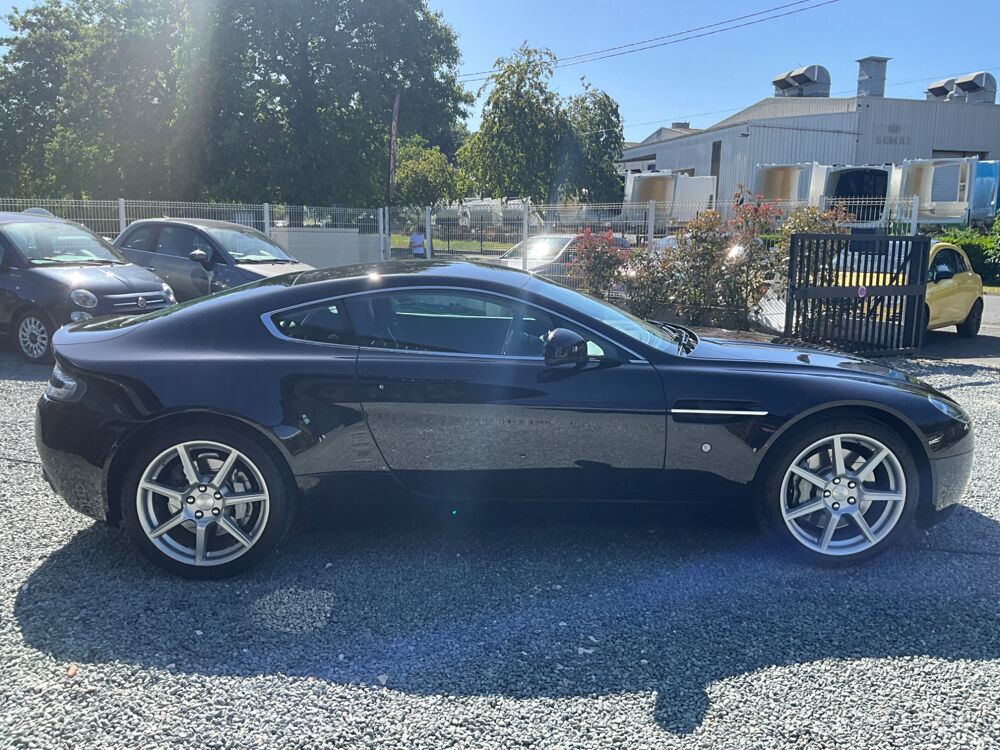V8 COUPE 4.7 426 CV / Boite m&eacute;canique / Entretien ASTON MARTIN 2012 occasion 17000 La Rochelle