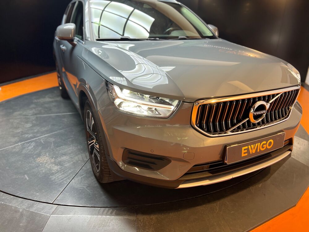 XC40 2.0 D4 190 INSCRIPTION AWD GEARTRONIC BVA // TOIT OUVRANT // 2019 occasion 33320 Eysines
