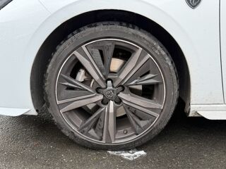 308 1.5 BLUEHDI 130ch GT LINE EAT BVA START-STOP / CARPLAY / CAM 2024 occasion 17100 Saintes