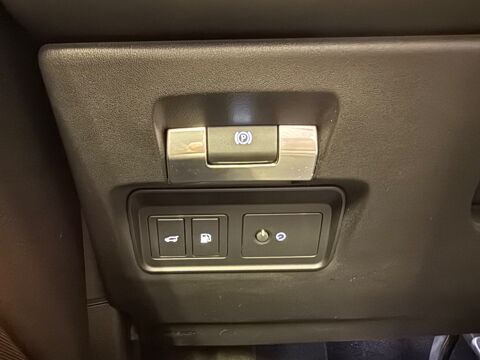 Range Rover Evoque 1.5 P300E 309 Ch 200 PHEV HYBRID 15KWH 4WD BVA APPLE CARPLAY 2020 occasion 24750 Tr&eacute;lissac