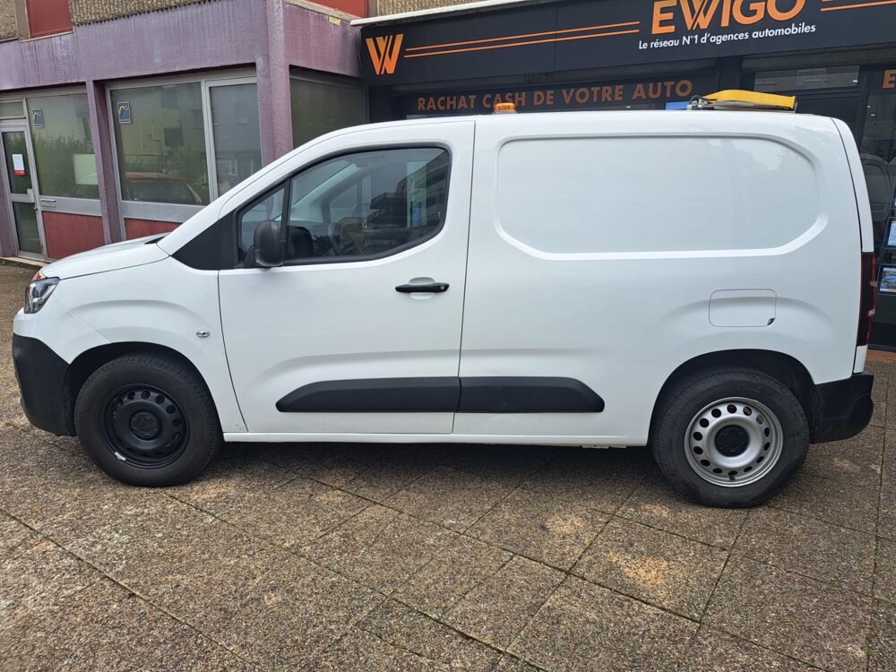 Berlingo GENERATION-III FOURGON 1.5 BlueHDI 100CV - 1000KG - CLUB - 1 2022 occasion 69150 D&eacute;cines-Charpieu
