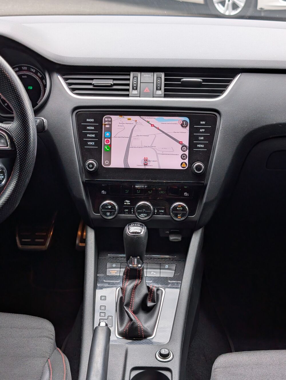 Octavia COMBI 2.0 TDI 180 RS 4X4 - ENTRETIEN SUIVI - GARANTIE 2017 occasion 69400 Arnas
