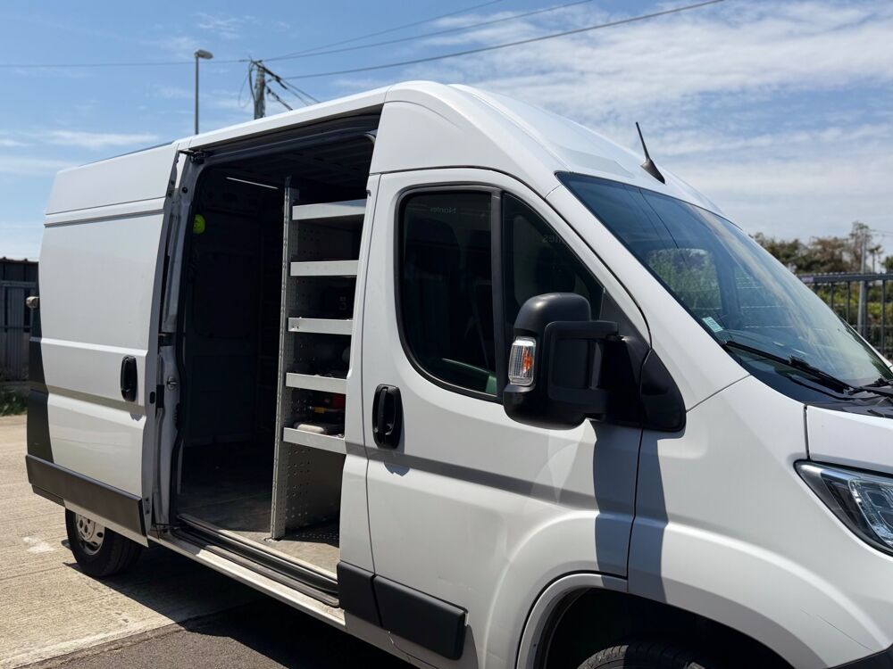 Jumper 2.2 BLUEHDI 140 30 L2H2 DRIVER START-STOP // 13 575 € HT // 2022 occasion 44300 Nantes