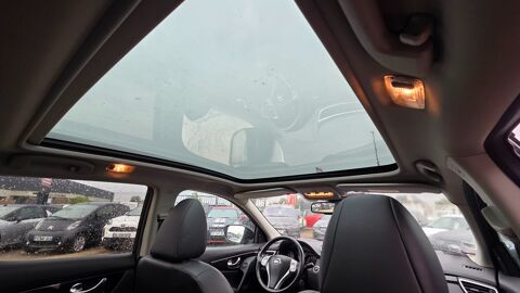 Qashqai 1.2 DIGT 115ch TEKNA 2WD X-TRONIC - CAMERA 360 - TOIT PANO - 2015 occasion 27000 &Eacute;vreux