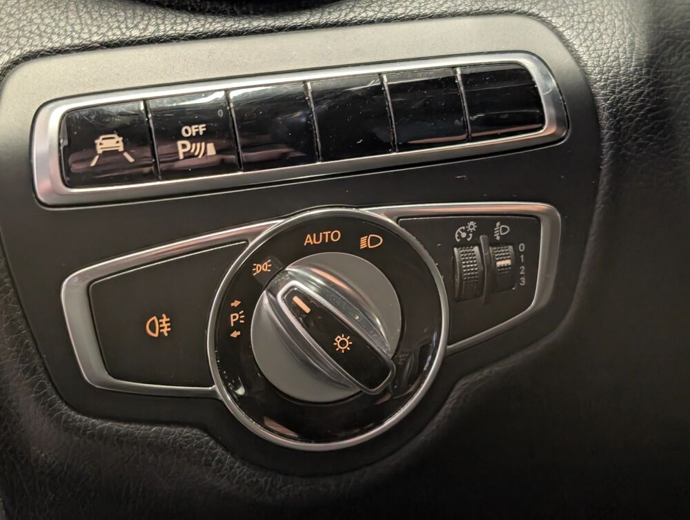 Classe C 220CDI 170CV AVANTGARDE - FAIBLE KILOMETRAGE - CARVERTICAL D 2014 occasion 69400 Arnas