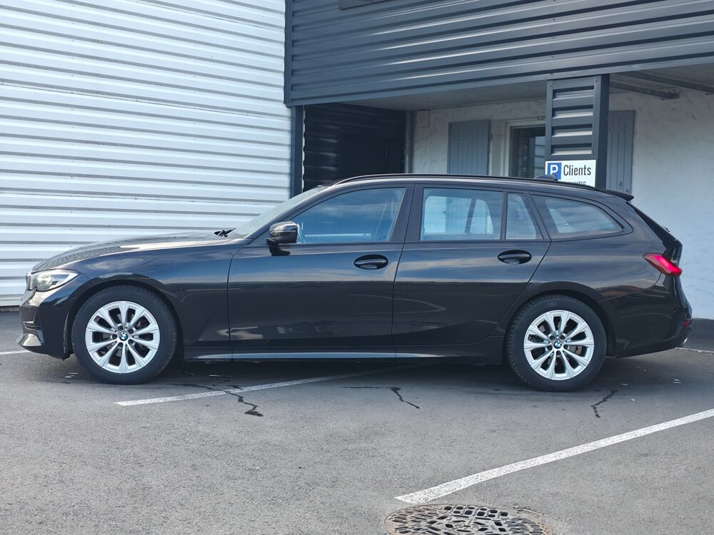 S&eacute;rie 3 TOURING 2.0 318 D 150ch BVA / CAMERA CARPLAY SANS FIL HAYON 2020 occasion 17100 Saintes
