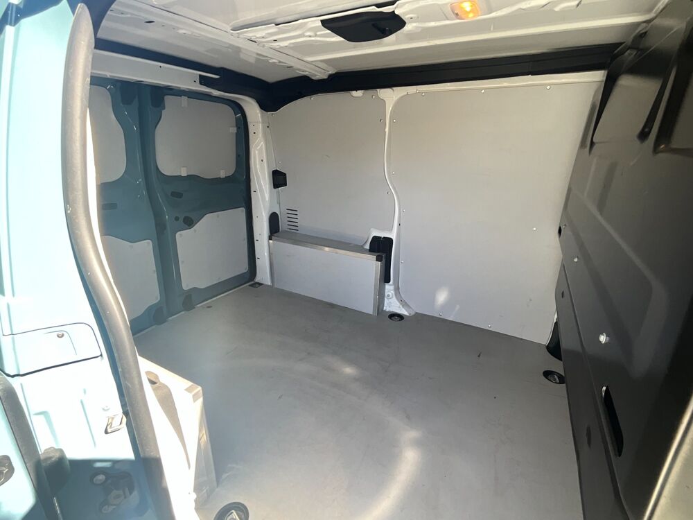 Jumpy FOURGON 2.0 BLUEHDI 175 XS L1 / ENTRETIENS CITROEN / KIT TYP 2022 occasion 17000 La Rochelle