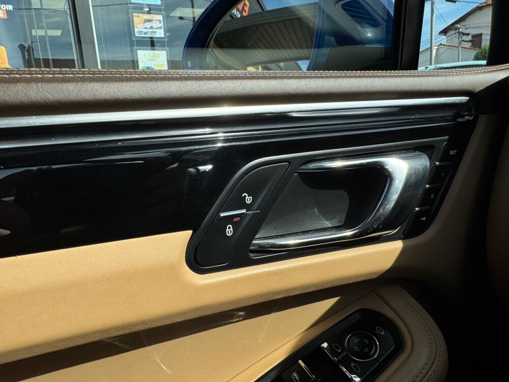 Macan 3.0 V6 258CH S DIESEL - PDK - ENTRETIEN PORSCHE 2015 occasion 13700 Marignane