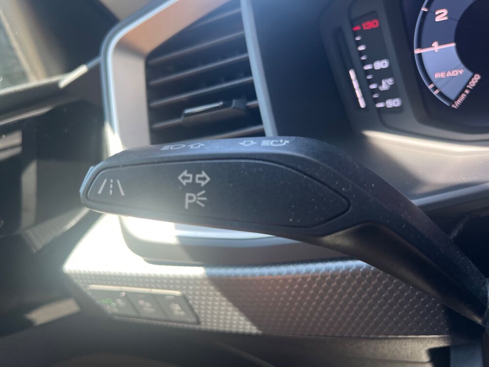 A1 SPORTBACK 1L 25 TFSI 95ch ADVANCED - APPLE CARPLAY + RADARS 2020 occasion 38420 Le Versoud