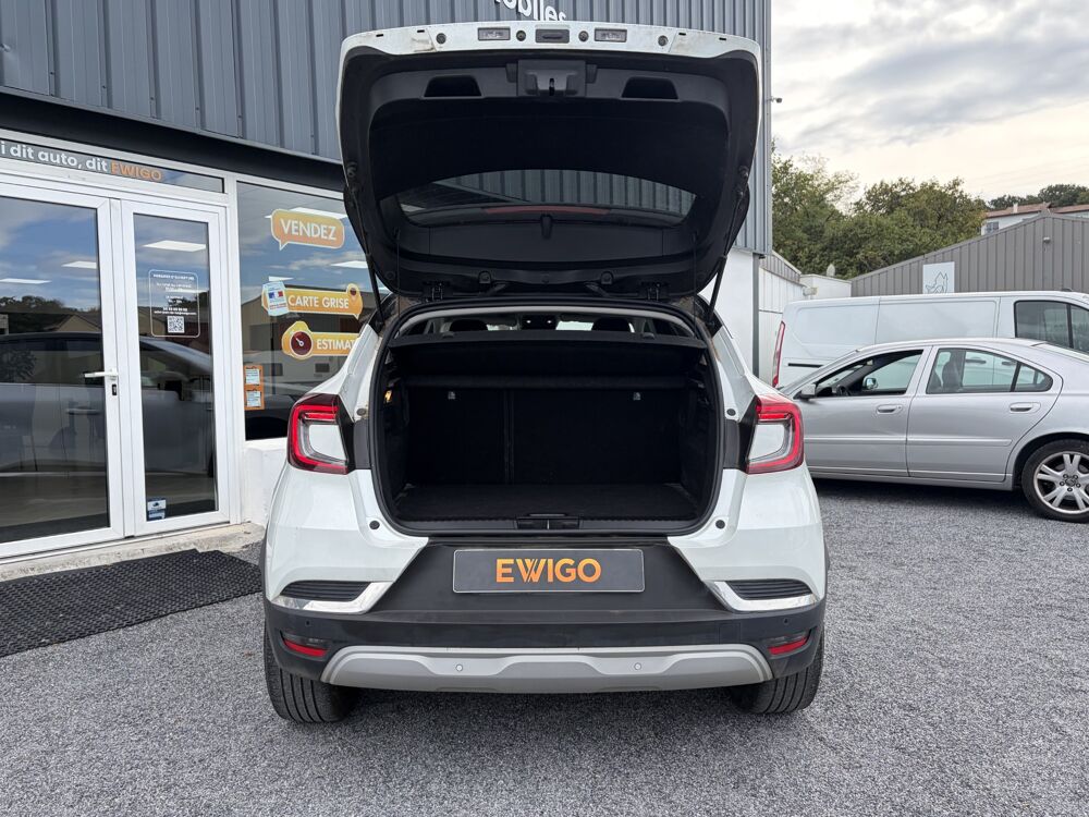 Captur 1.6 E-Tech full hybrid 145ch Techno / Entretien Constructeur 2022 occasion 64122 Urrugne