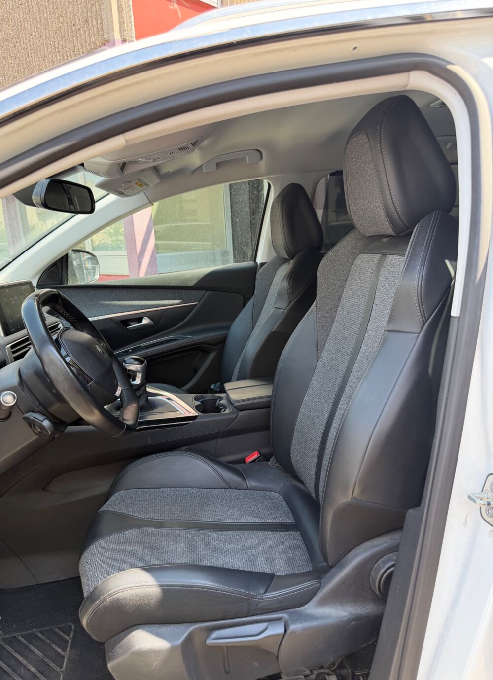 5008 GENERATION-II 1.2 PURETECH 130CV - ALLURE - 7 PLACES 2019 occasion 69150 D&eacute;cines-Charpieu
