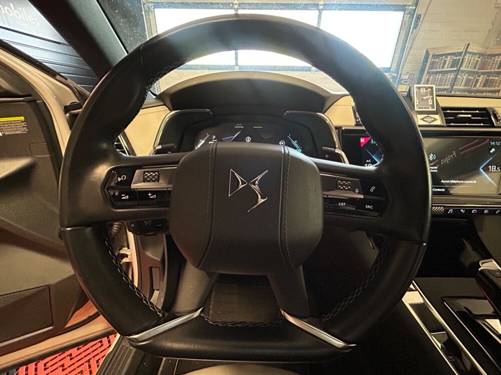 DS3 1.6 225H 180 PHEV HYBRID 13.2KWH RIVOLI BVA Hybride Recharge 2022 occasion 83600 Fr&eacute;jus