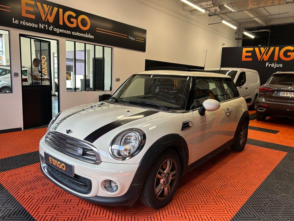 Cooper 1.6 100 ONE Docklands - TOIT OUVRANT 2013 occasion 83600 Fr&eacute;jus