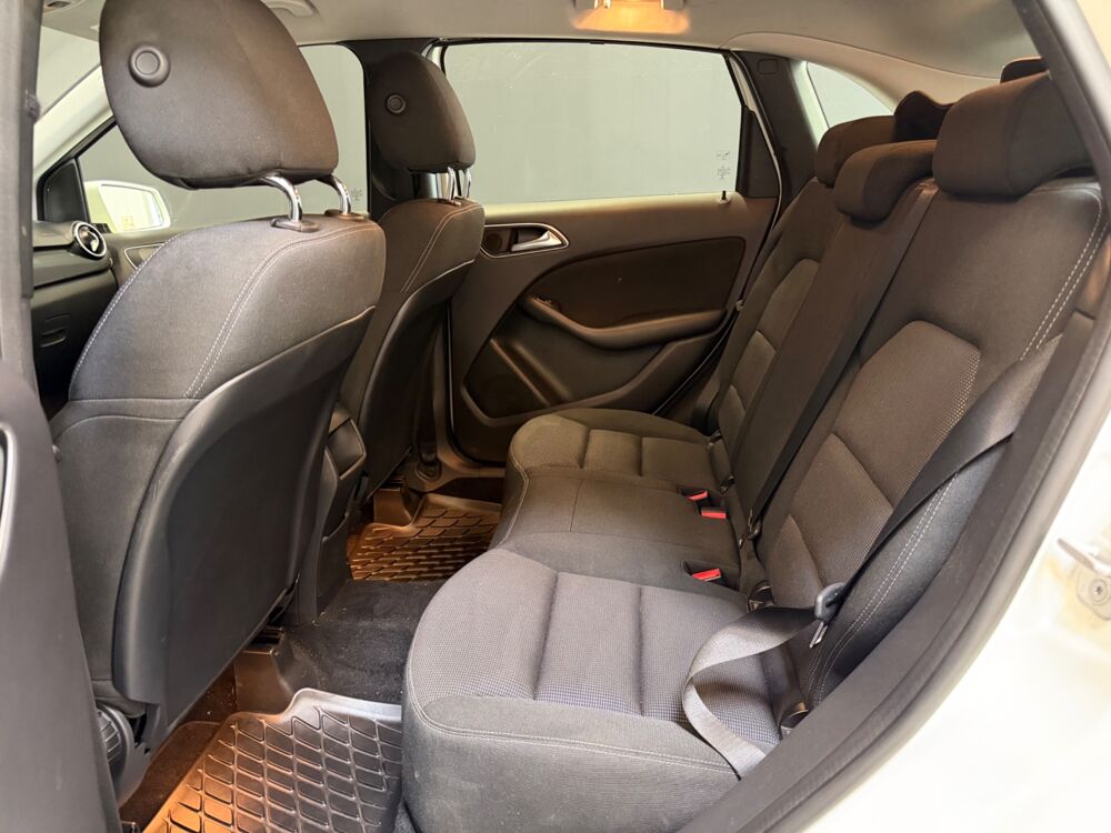 Classe B 200 CDI 136ch BUSINESS - SUIVI 100% MERCEDES 2013 occasion 37100 Tours