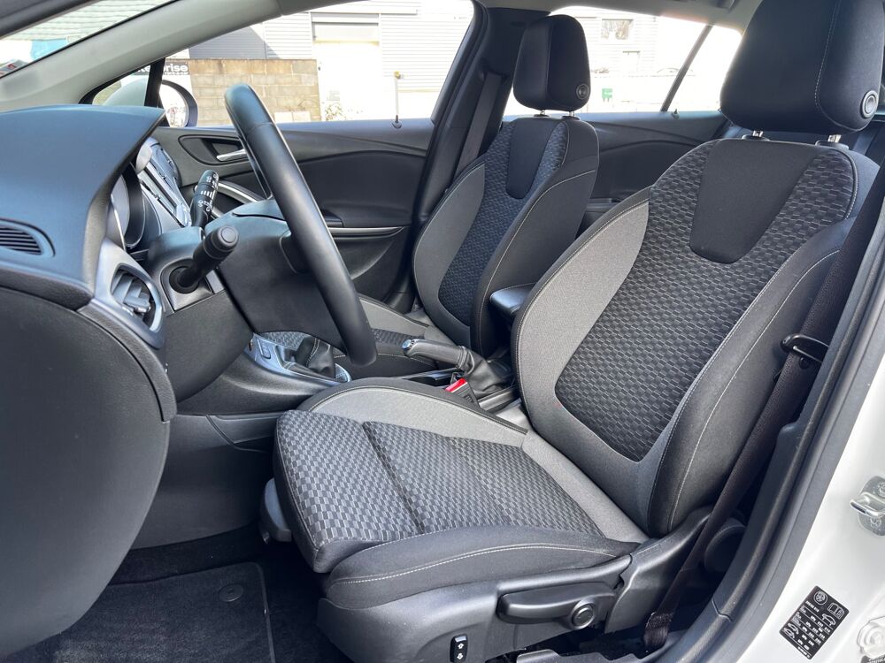 Astra SPORTS TOURER 1.5 D 120ch - CarPlay - GPS 2020 occasion 44220 Cou&euml;ron