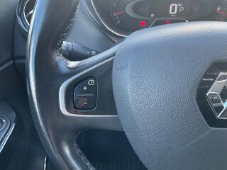 Captur 1.5 DCI 90 INTENS EDC / Distribution a jour / Entretien Fait 2016 occasion 17000 La Rochelle