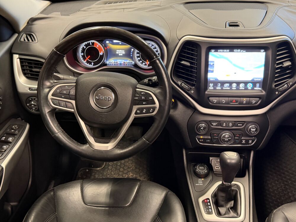 Cherokee 2.2 CRD 200 Ch OVERLAND AWD ACTIVE-DRIVE BVA TOIT OUVRANT/ S 2017 occasion 24750 Tr&eacute;lissac