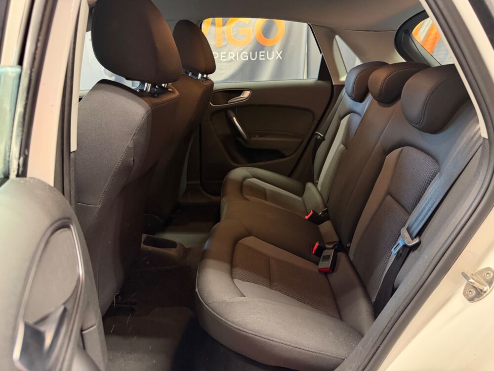 A1 SPORTBACK 1.0 TFSI 95 Ch ULTRA AMBIENTE 2016 occasion 24750 Tr&eacute;lissac
