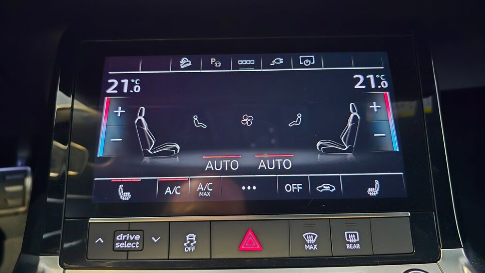 Q8 E-TRON SLINE 55 QUATTRO 408 ch / Batterie 114kWh brut 2023 occasion 21850 Saint-Apollinaire