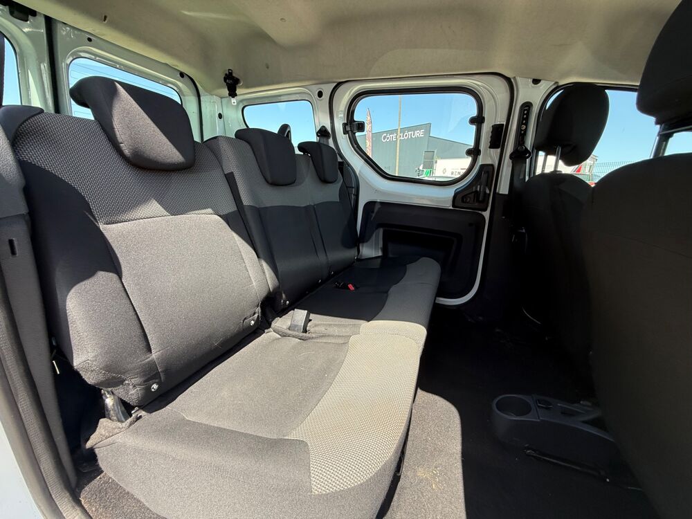 Dokker COMBI 1.5 DCI 90CH AMBIANCE - 1&Egrave;RE MAIN - CLIMATISATION - RE 2017 occasion 27000 &Eacute;vreux