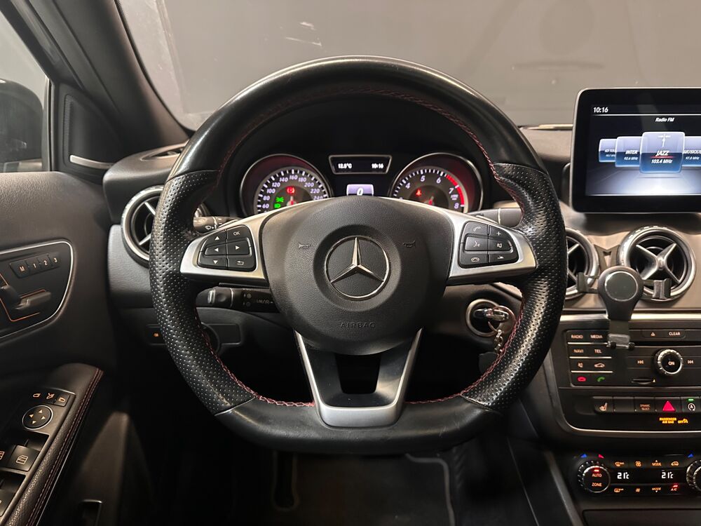 Classe GLA 250 210ch FASCINATION AMG 7G-DCT BVA 2016 occasion 37100 Tours