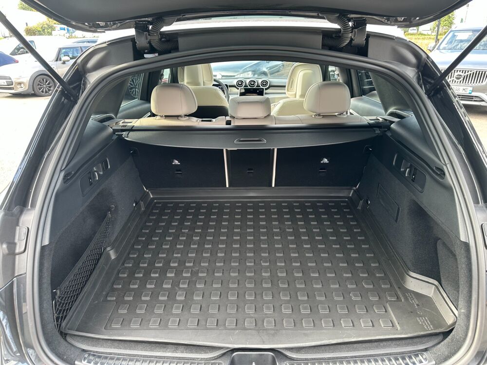Classe GLC 220D 195CH 4MATIC / aVANTGARDE LINE / 1ERE MAIN - CARPLAY - 2024 occasion 44220 Cou&euml;ron