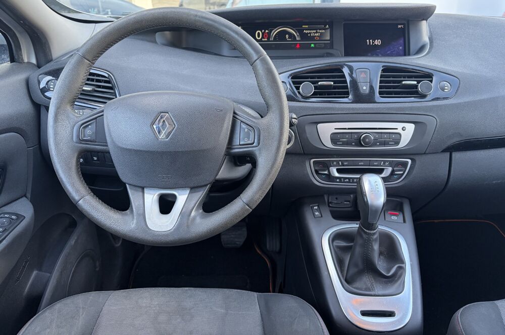 Sc&eacute;nic 1.5 dCi 110ch Bose EDC BVA 2015 occasion 64122 Urrugne