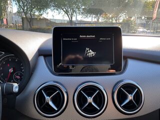 Classe B 1.6 180 120 SENSATION 7G-DCT BVA / ENTRETIENS MERCEDES / CAM 2017 occasion 17000 La Rochelle