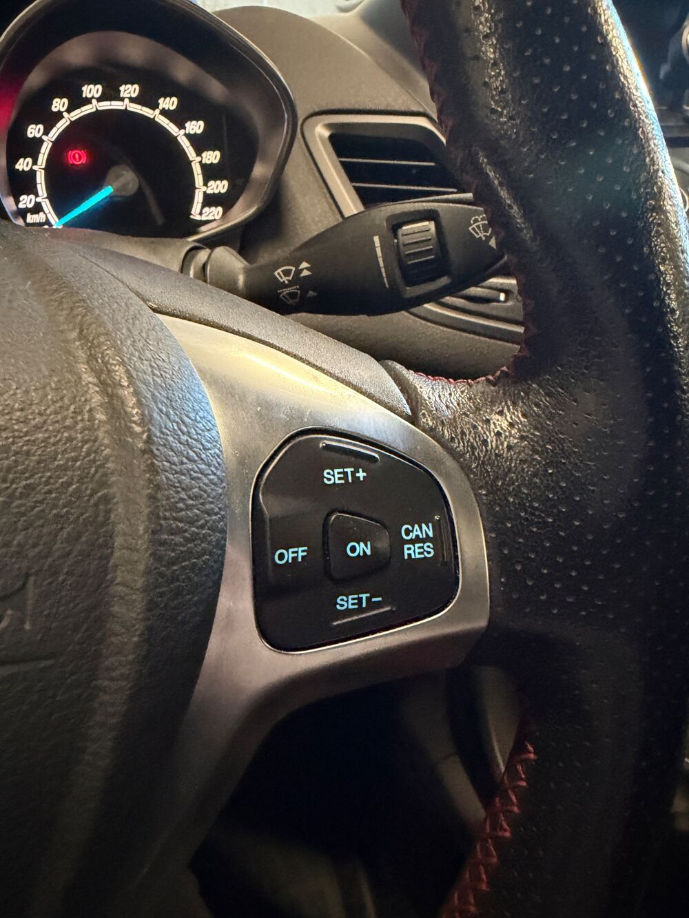 Fiesta 1.0 ECOBOOST 140CH ST LINE START-STOP 2016 occasion 69400 Arnas