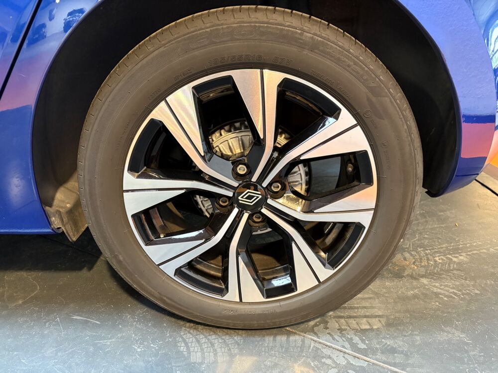 Clio 1.0 TCE 90CH LIMITED // 1&Egrave;RE MAIN // CARPLAY// CAM&Eacute;RA DE REC 2021 occasion 33320 Eysines