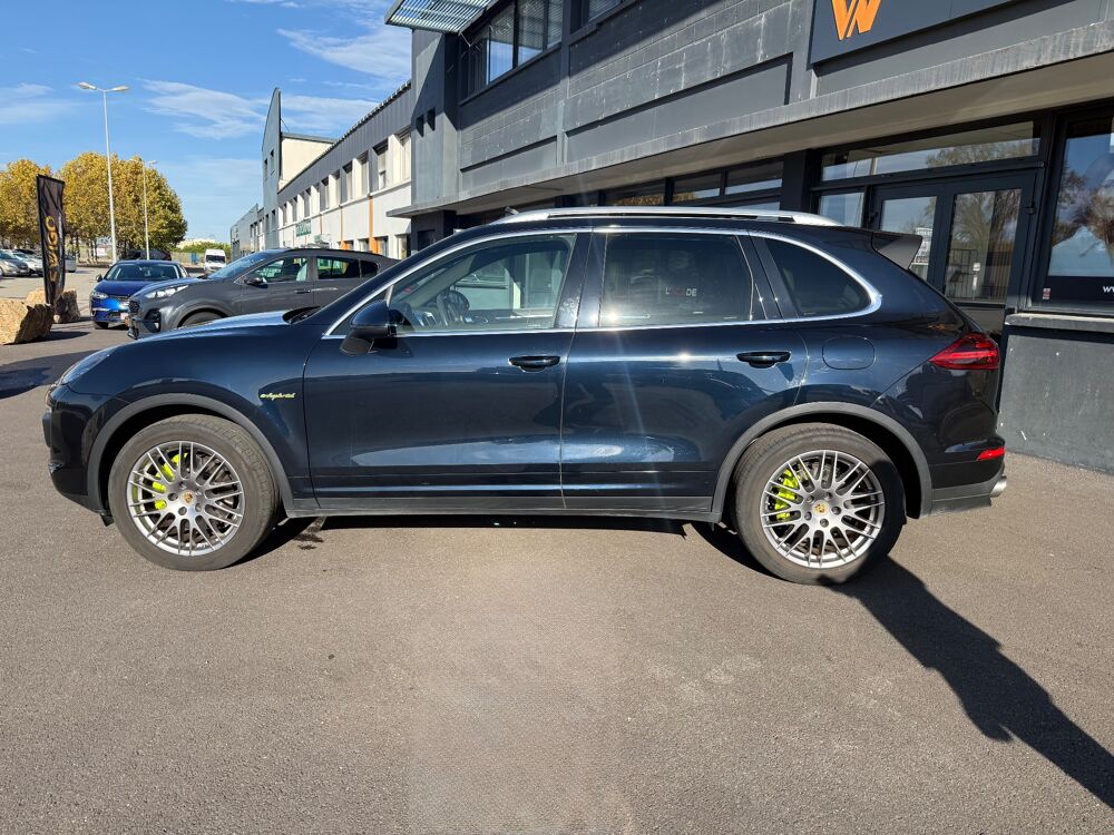 Cayenne 3.0 E-HYBRID 416Ch S TIPTRONIC-S BVA PHEV - ENTRETIEN SPECIA 2016 occasion 26000 Valence
