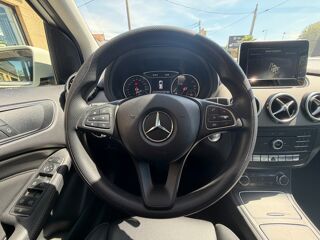 Classe B 1.5 180 CDI 110CH INSPIRATION 7G-TRONIC BVA - INTERIEUR CUIR 2017 occasion 13700 Marignane