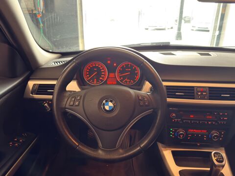 S&eacute;rie 3 TOURING 325 3.0 I 220 PLUS XDRIVE 2011 occasion 76190 &Eacute;calles-Alix